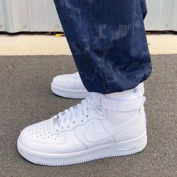 Nike Shoes - NEW Nike Air Force 1 High 07’ Shoes in White